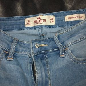 Hollister Super Skinny Jeans